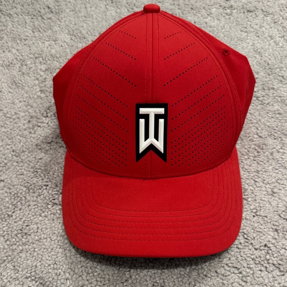 Tiger Woods Nike DriFit Hat - L/XL